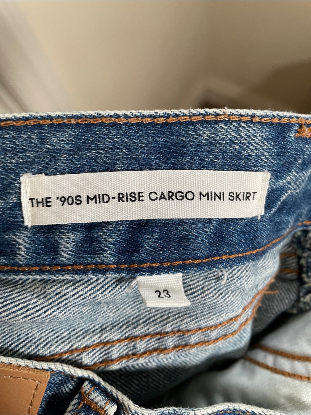 Aritzia Denim Forum 90 mid-rise Cargo Mini Shirt - Blue - 23 - Picture 9 of 9